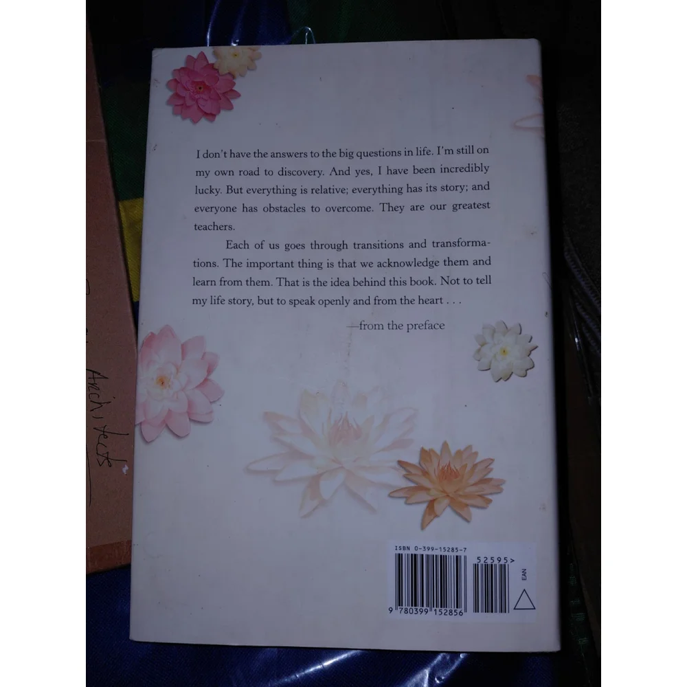 Goldie Hawn 'A Lotus Grows in the Mud' (2005) First Edition Book Hardback New - Picture 2 of 2